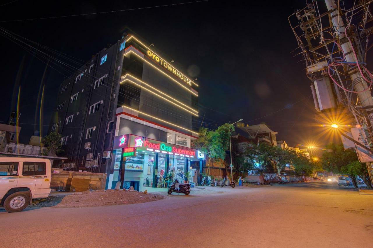 Hotel Oyo Townhouse 104 Koramangala Maharaja Signal Bengaluru Zewnętrze zdjęcie